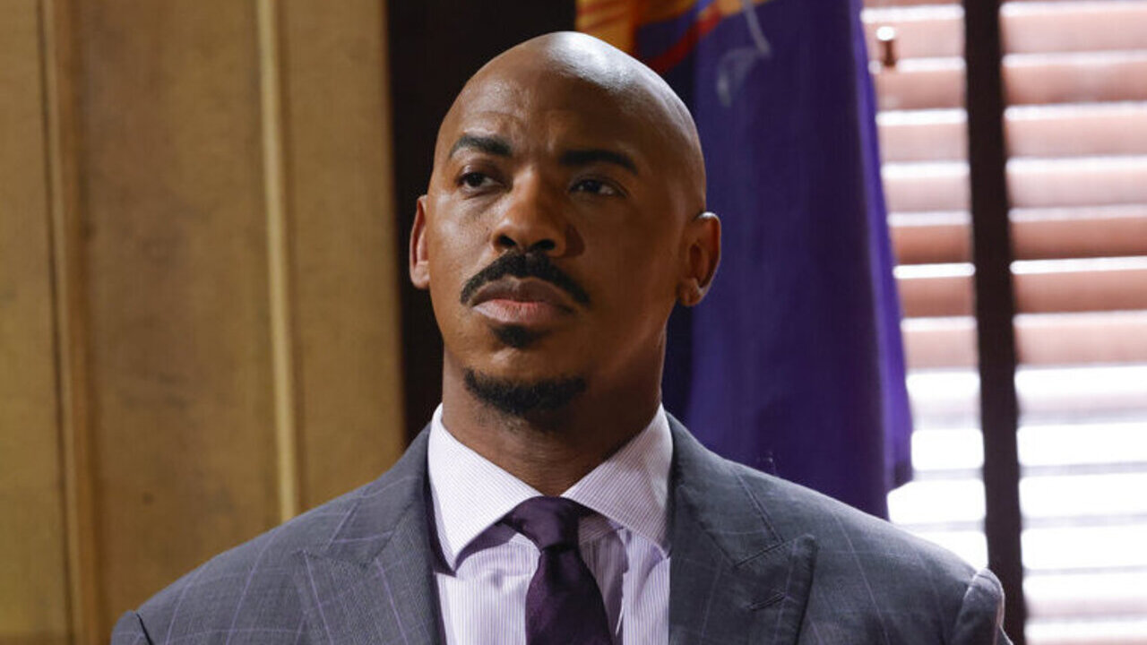 Mehcad Brooks dans le rôle de Jalen Shaw dans la saison 23x06 de Law & Order