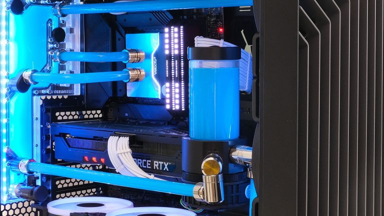 Comment monter un réservoir dans le boîtier de votre PC
