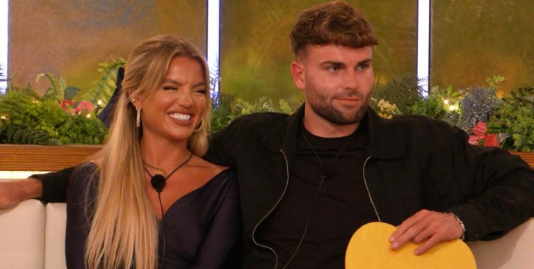 Molly de Love Island répond aux rumeurs selon lesquelles elle serait devenue officielle avec Tom
