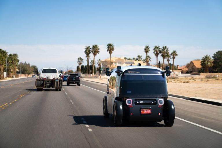 Une autre start-up de véhicules autonomes ferme ses portes, Zoox étend les tests sans conducteur et la ferveur des investisseurs pour l’IA s’intensifie