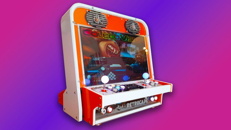 Vous aurez envie d'écraser les boutons de ce PC de jeu d'arcade rétro
