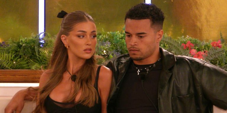 La star de Love Island, Georgia Steel, confirme sa séparation d'avec Toby Aromolaran
