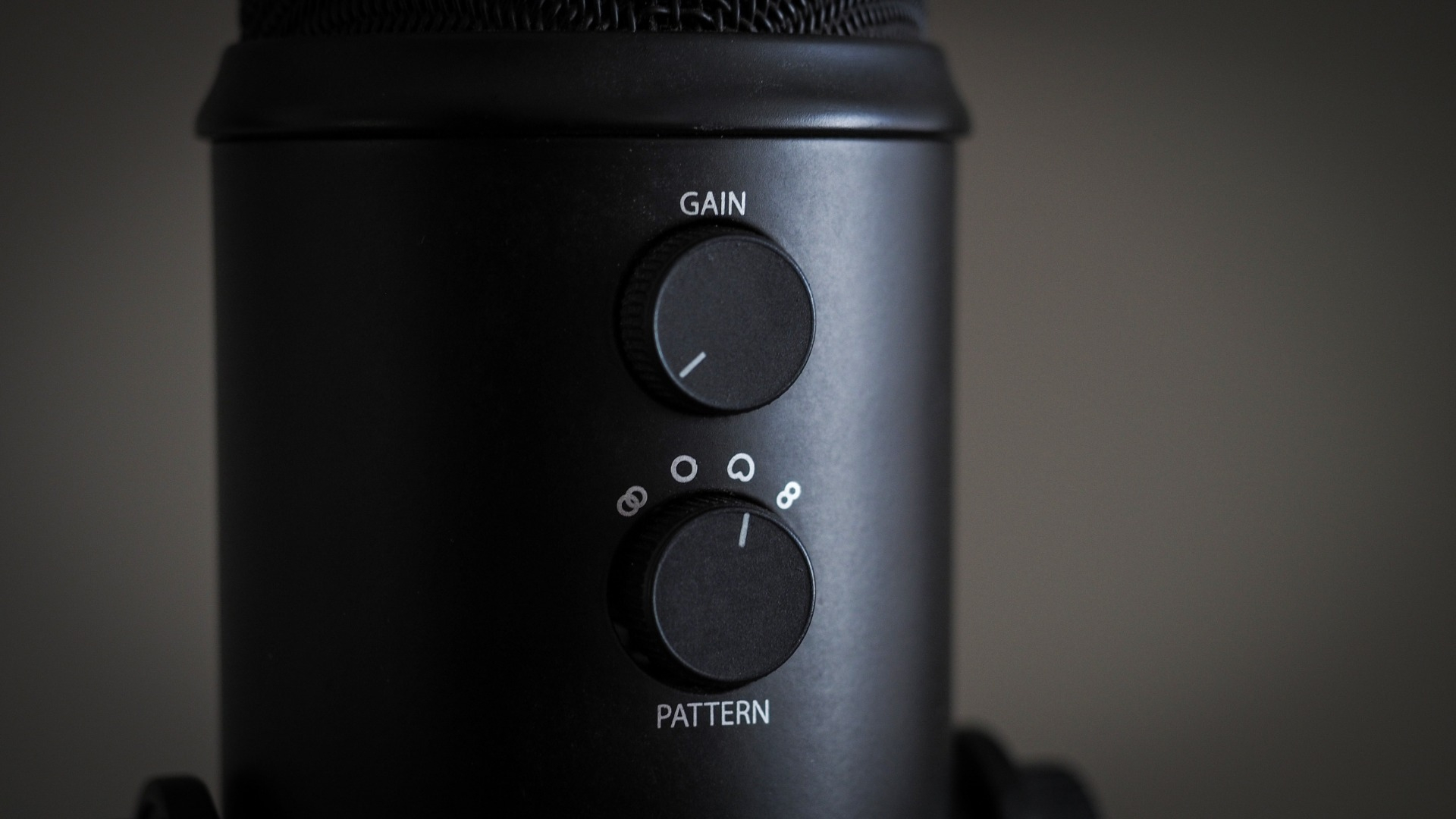 Boutons d'examen Blue Yeti affichant les boutons de gain et de motif.