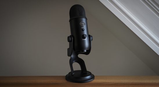 un microphone de streaming haut de gamme pour les joueurs