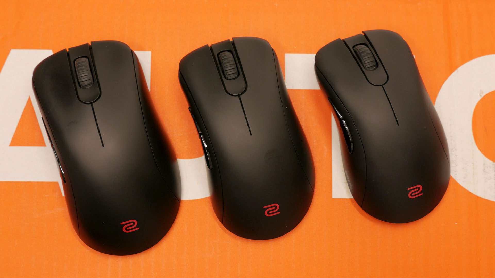 Test BenQ Zowie EC1-CW – une souris de jeu ergonomique en trois tailles
