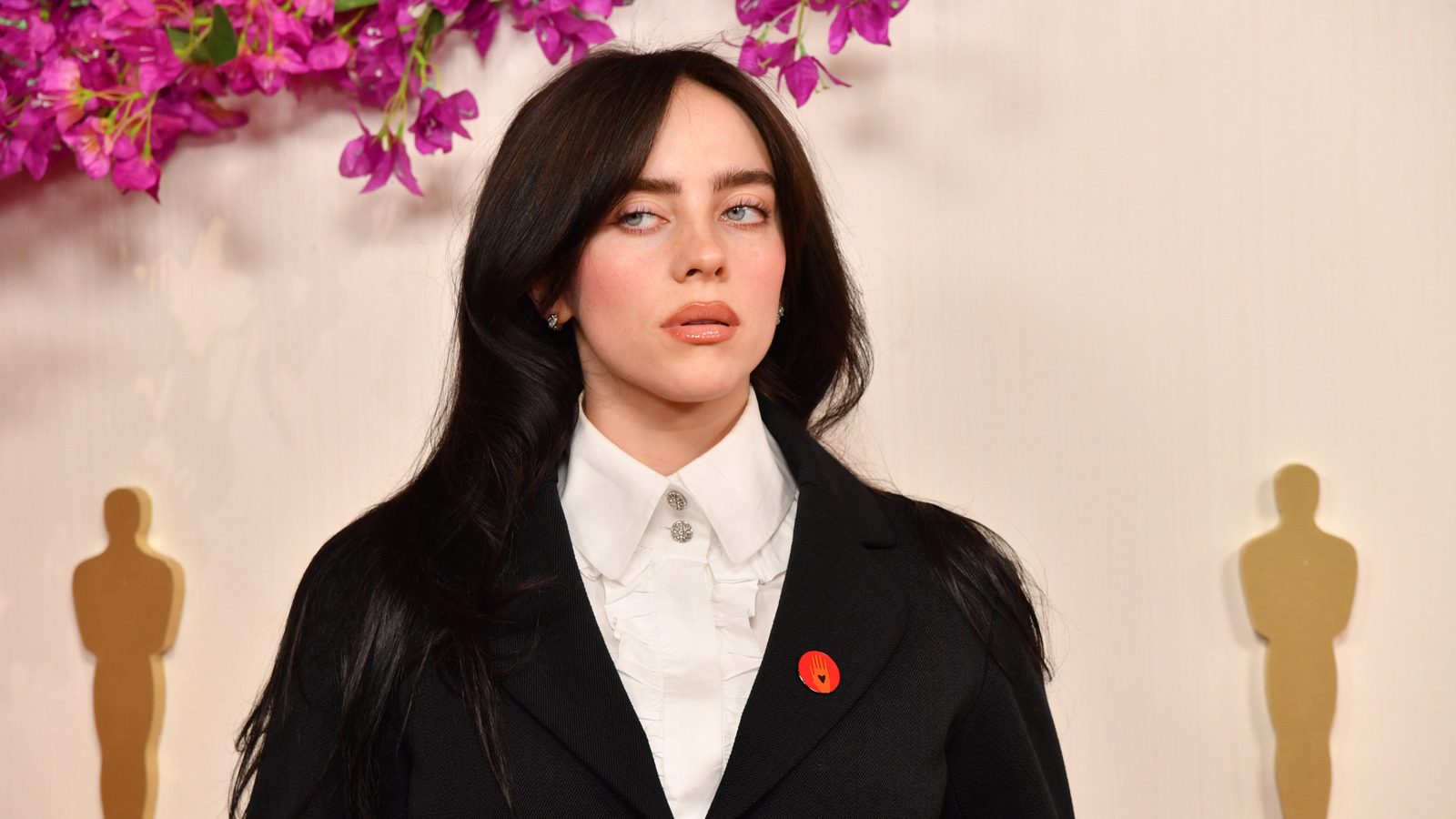 Avec sa victoire Barbie, Billie Eilish vient d'entrer dans l'histoire des Oscars
