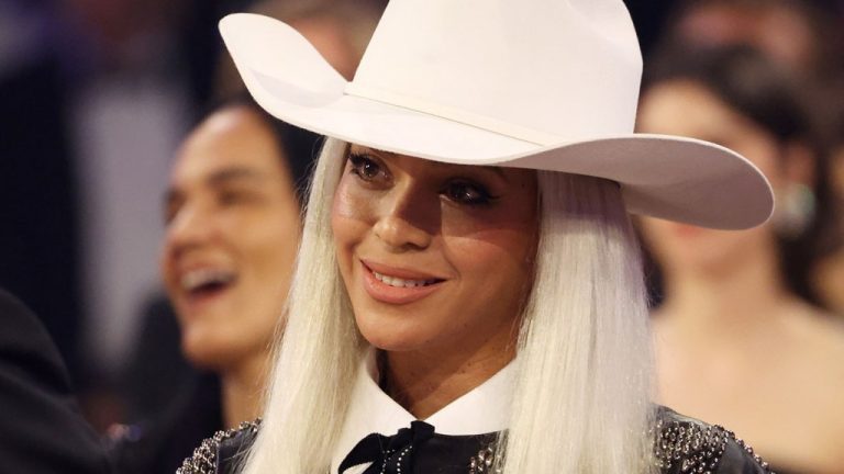 Beyoncé publie la tracklist de "Cowboy Carter", comprenant la reprise de "Jolene" et Willie Nelson
