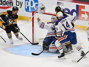 Calvin Pickard réalise 40 arrêts alors que les Oilers d’Edmonton blanchissent les Penguins 4-0