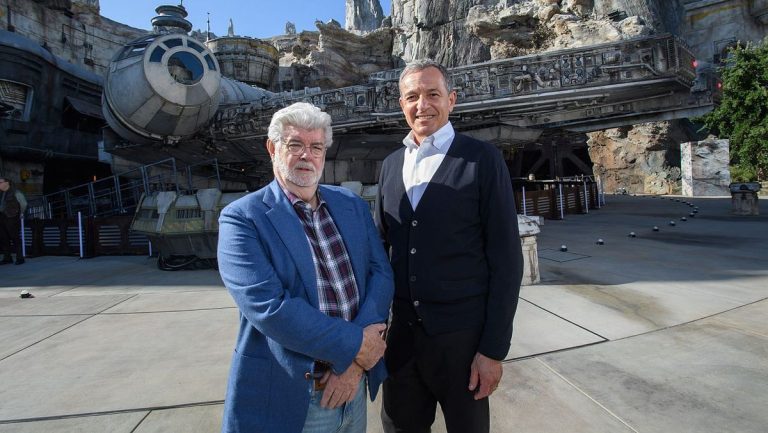 "Créer de la magie n'est pas pour les amateurs" : George Lucas vient de se prononcer sur le brouhaha des actionnaires de Disney impliquant Bob Iger
