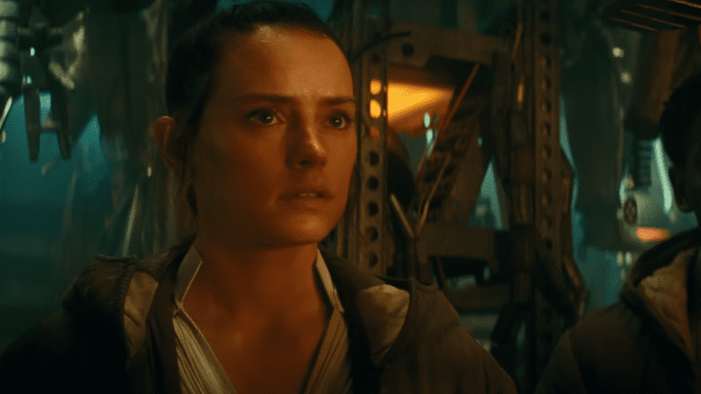 Daisy Ridley parle de son nouveau film Star Wars et dit que Rey n'a probablement pas d'enfants
