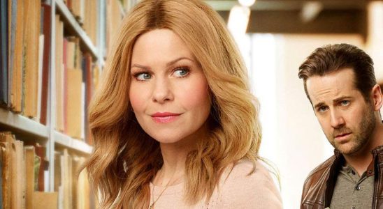 Candace Cameron Bure with light hair as Aurora Teagarden.