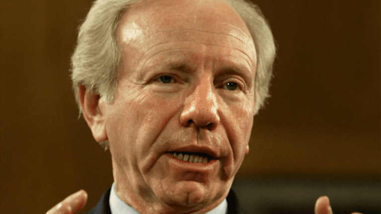 Joe Lieberman, sénateur de longue date et défenseur du jeu vidéo, décède à 82 ans
