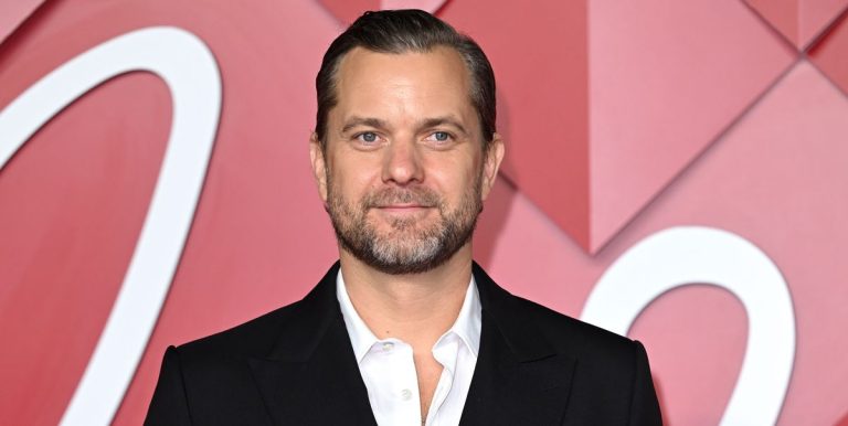 La nouvelle émission du patron d'AHS met en vedette Joshua Jackson
