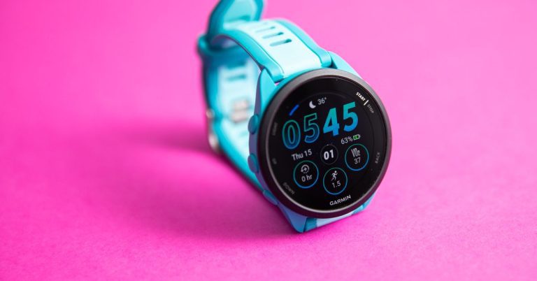 La série Forerunner 165 est la montre d’entraînement économique dont Garmin avait besoin