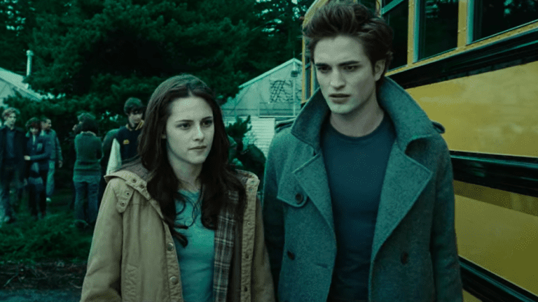 Kristen Stewart and Robert Pattinson as Bella and Edward in Twilight