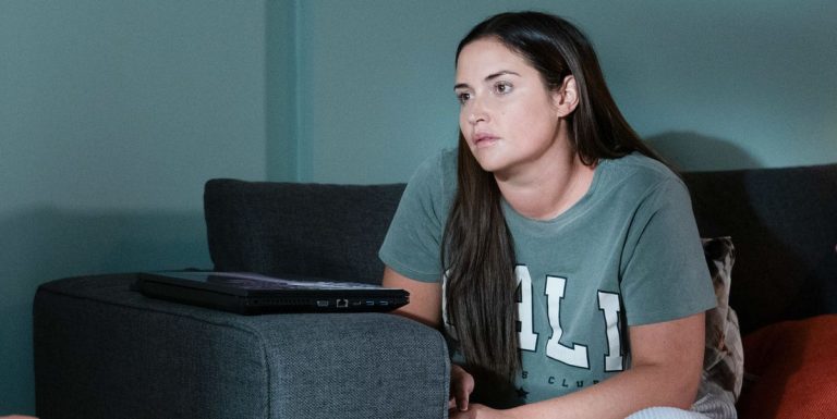 La star d’EastEnders, Jacqueline Jossa, s’exprime sur les changements de style de vie
