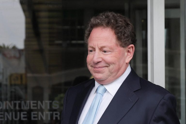 L’ancien PDG d’Activision Blizzard, Bobby Kotick, voudrait acheter TikTok