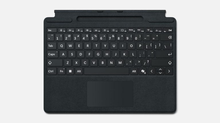 Le dernier clavier Surface Pro de Microsoft comporte des touches en gras pour améliorer la lisibilité