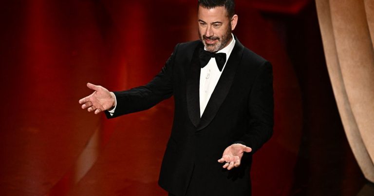 Le monologue des Oscars de Jimmy Kimmel s'est terminé sur un moment de solidarité syndicale 
