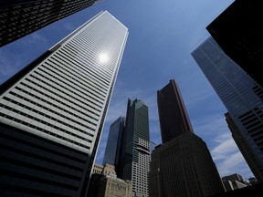 Tours de banques et de bureaux dans le quartier financier de Toronto.