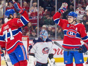 Les Canadiens marquent des buts dès le début, le génie de Cayden Primeau pour gagner