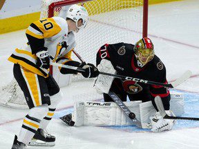 Les Sénateurs mettent fin à une séquence de sept matchs sans victoire avec un thriller en prolongation contre les Penguins