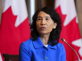 L'administratrice en chef de la santé publique, la Dre Theresa Tam, prend la parole lors d'une conférence de presse à Ottawa, le lundi 19 juin 2023. Tam a publié mercredi une déclaration affirmant que l'Agence de la santé publique du Canada est au courant de 40 cas de rougeole au Canada jusqu'à présent cette année.LE CANADIEN PRESSE/Sean Kilpatrick