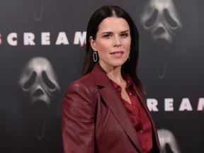 Neve Campbell de retour pour « Scream 7 » : « Je ne pourrais pas être plus ravi »