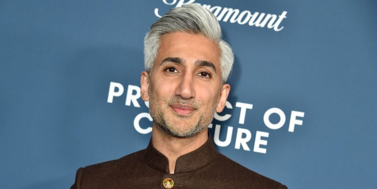 Tan France de Queer Eye dit qu'il n'a pas insisté pour l'embauche d'un ami
