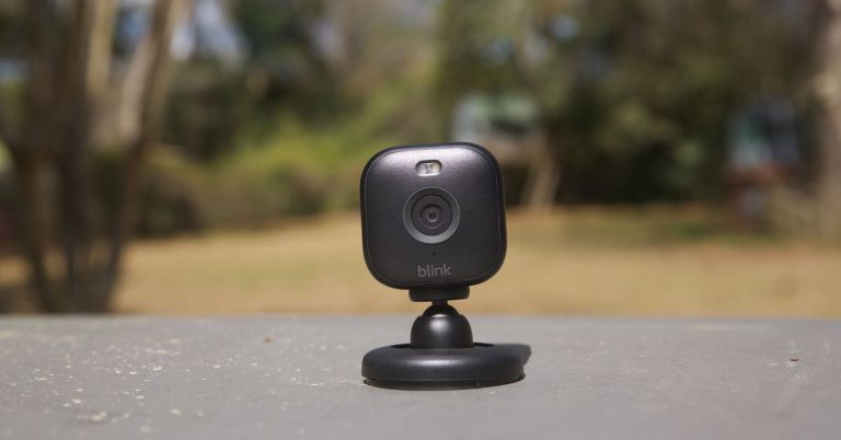 Test Blink Mini 2 : une bonne caméra filaire pas chère qui fonctionne désormais en extérieur