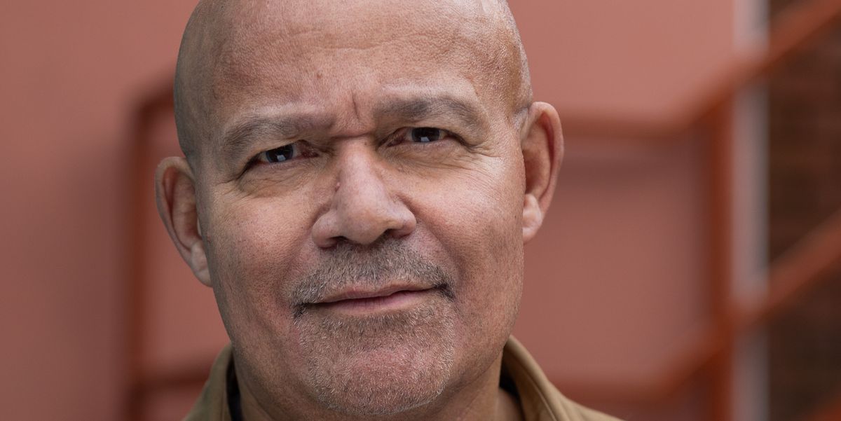 Hollyoaks choisit la star de Brookside, Louis Emerick, dans le rôle du père de Vicky
