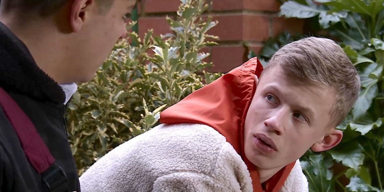 Spoilers de Coronation Street – Dylan et Liam font face au dilemme de Mason
