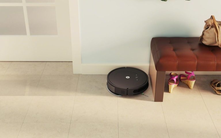 iRobot affirme que son nouveau robot aspirateur et laveur surpasse les Roombas de la série 600 pour 275 $