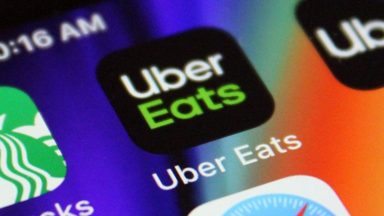 Uber Eats lance un flux vidéo de type TikTok pour stimuler la découverte