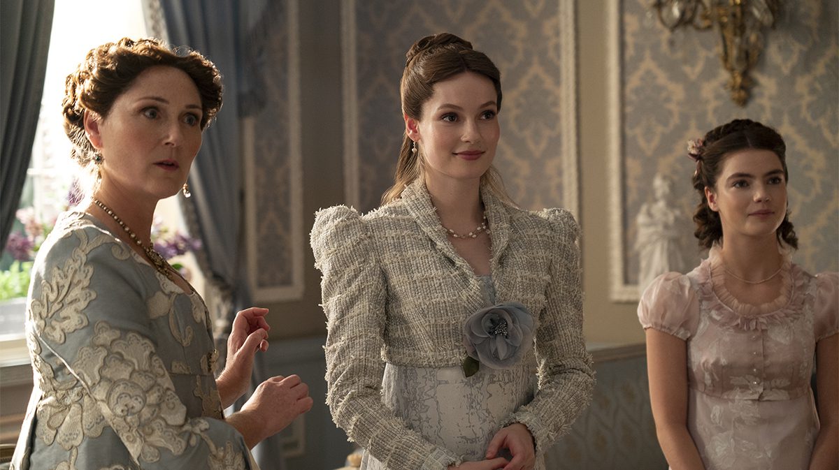 Violet, Francesca and Hyacinth Bridgerton in season 3