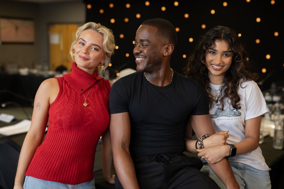 varada sethu, ncuti gatwa et millie gibson chez doctor who script reading