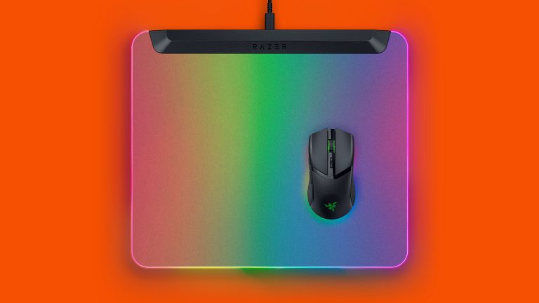 Le nouveau tapis de souris de Razer est une première mondiale pour la raison la plus stupide
