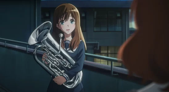 Hibike Euphonium Season 3 screenshot of character holding instrument