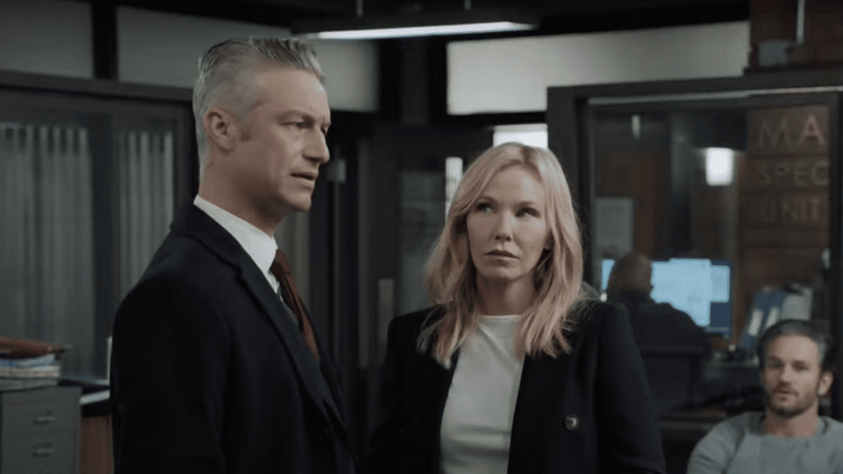 Peter Scanavino and Kelli Giddish and Carisi and Rollins in Law & Order: SVU Season 25x11