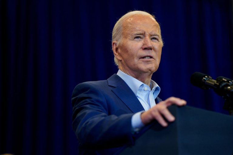 Biden signe un projet de loi visant à réautoriser le programme de surveillance sans mandat de la FISA pour deux ans supplémentaires