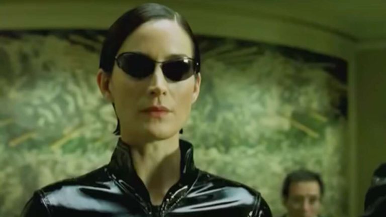 Carrie-Anne Moss est comme une trinité Jedi dans Star Wars : L'Acolyte
