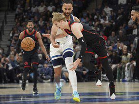 Ce qui reste des Raptors perd un 15e match consécutif, avec un record de franchise de 48 points