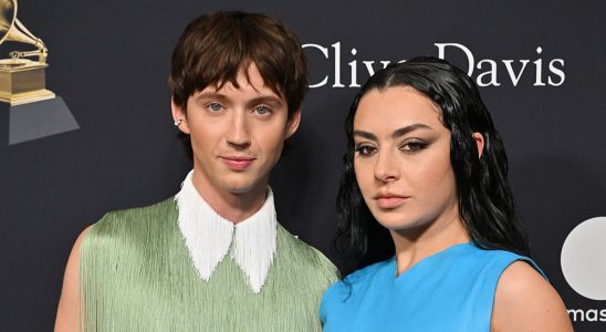 BEVERLY HILLS, CALIFORNIA - FEBRUARY 03: (FOR EDITORIAL USE ONLY) Troye Sivan and Charli XCX attend the 66th GRAMMY Awards Pre-GRAMMY Gala & GRAMMY Salute To Industry Icons Honoring Jon Platt at The Beverly Hilton on February 03, 2024 in Beverly Hills, California. (Photo by Axelle/Bauer-Griffin/FilmMagic)