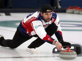 Comment l’ancienne star de la NFL, Jared Allen, est descendue dans le terrier du lapin de curling et est tombée amoureuse