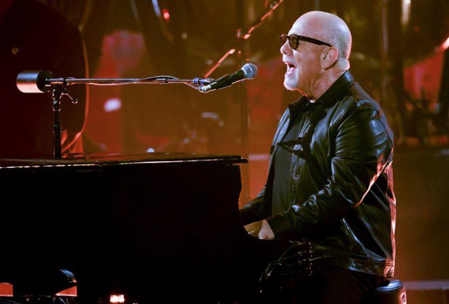 Comment regarder le 100e concert de Billy Joel en ligne gratuitement