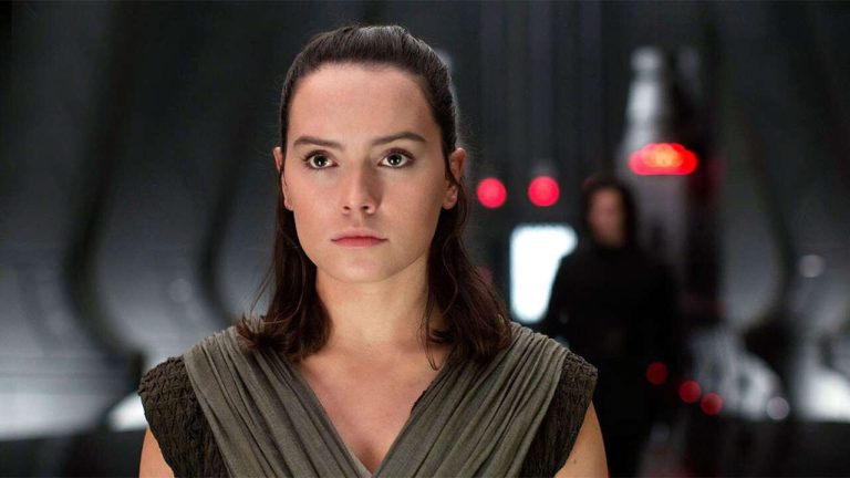 Daisy Ridley dit que "rien ne peut vous préparer" à la façon dont Star Wars change votre vie
