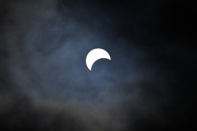 Désormais en haut de l’App Store, l’application Eclipse est un excellent compagnon pour l’éclipse solaire de lundi.