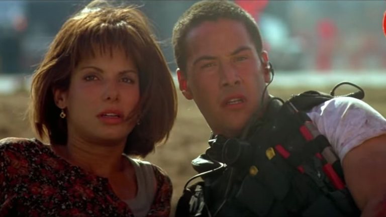 Keanu Reeves et Sandra Bullock, co-star de Speed, ont une amitié depuis des lustres, et il a apparemment été là pour elle alors qu'elle pleure son partenaire Bryan Randall
