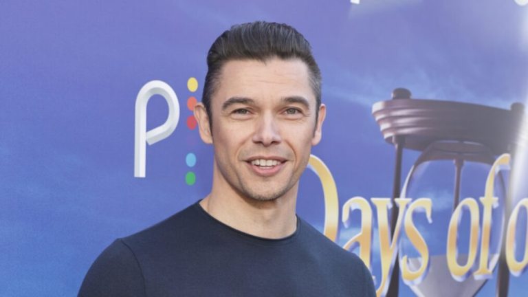 Paul Telfer in 2022