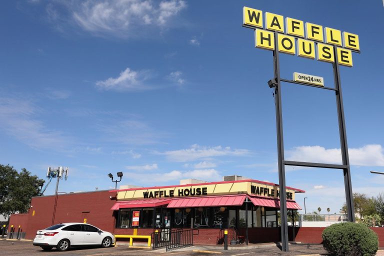 Le directeur de Tekken 8 répond aux nombreux fans demandant un niveau Waffle House
